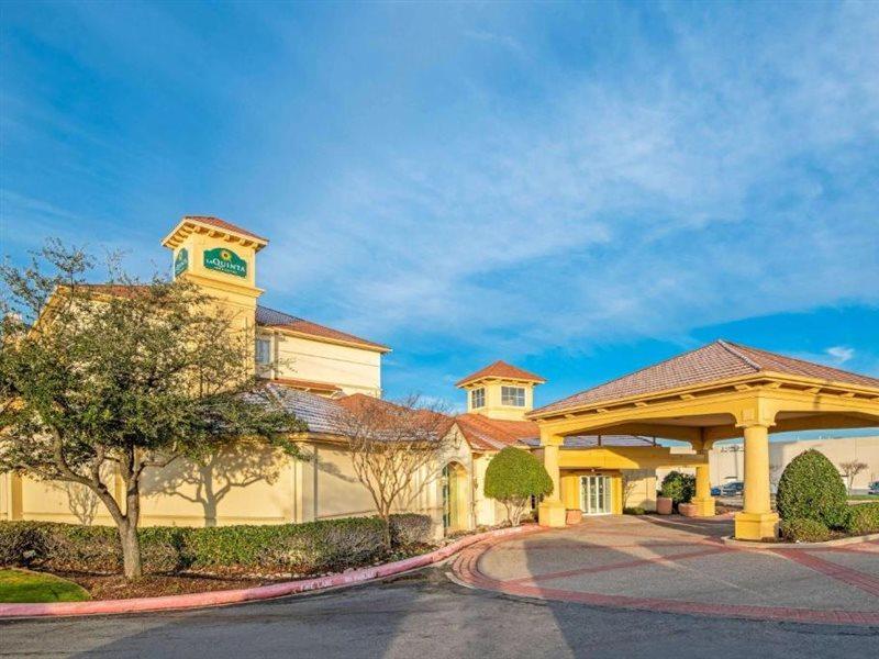La Quinta By Wyndham Sherman Exterior photo
