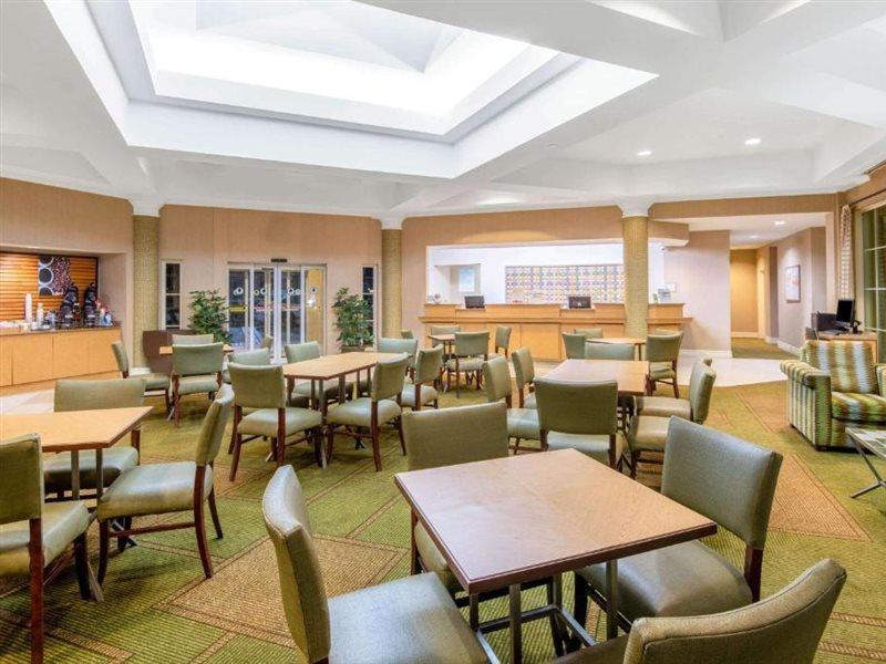 La Quinta By Wyndham Sherman Exterior photo