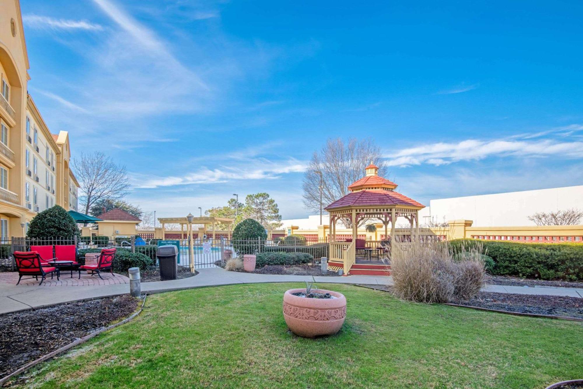La Quinta By Wyndham Sherman Exterior photo